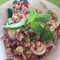 ส้มตําไก่ย่างเจ๊หน่อยเจ้าเก่า
