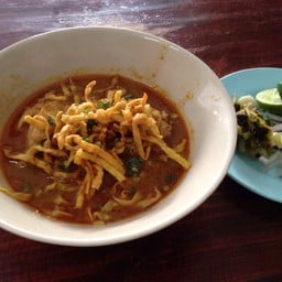 ขนมเส้นหน้ามอ