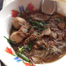 เส้นหมี่เนื้อ ของเพื่อน