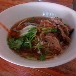 ก๋วยเตี๋ยวเอ็นหมูตุ๋น 40บาท