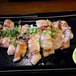 ไก่ย่างซ็อสกระเทียม