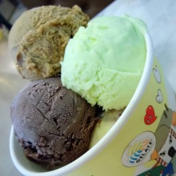 ไอศกรีมสคูปโต 