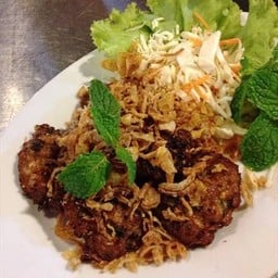 ลาบทอด