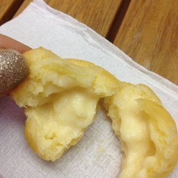 ยูเอฟเอ็มเบเกอรี่เฮ้าส์ ธนิยะ