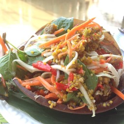 ตลาดอัมพวา