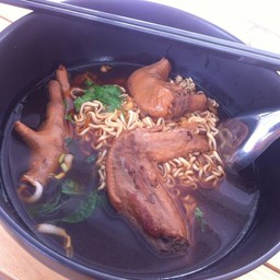 เตี๋ยวไก่อ่อน