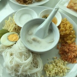 ขนมจีนซาวน้ำ 90฿