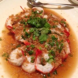 กุ้งกระเทียม