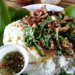 Big lady แซ่บตามสั่ง ตลาดน้ำคลองลัดมะยม