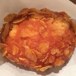 ขนมปังแกงกะหรี่ไส้ลิ้นวัว