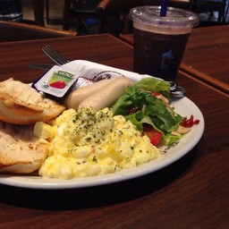 The Coffee Bean & Tea Leaf