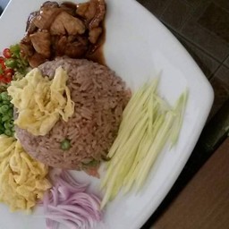 ข้าวคลุกกะปิ