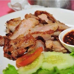 ร้านส้มตำบ้านริมน้ำ