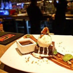 Apoteka Bar ซอยนานา