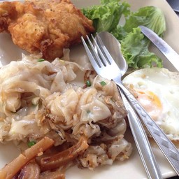 ก๋วยเตี๋ยวคั่วไก่ (ใหม่) .. ใช้ไก่ทอดแทนเนื้อไก่หมัก 