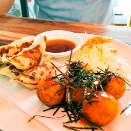 เซ็ตเกี้ยวซ่าและทาโกะ