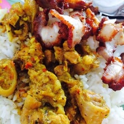 ปักษ์ใต้แท้ เผ็ด หรอยยย แกงเผ็ดขาหมู+หมูกรอบ