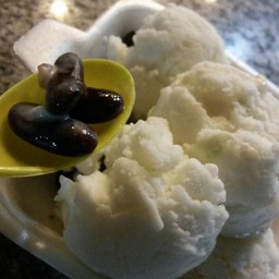 ไอศกรีมกะทิสด อร่อยๆ ฟินมาก