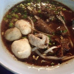 ก๋วยเตี๋ยวหมู-เนื้อน้ำตก ซอยสวนอ้อย