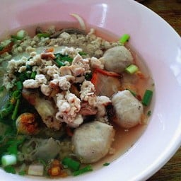 ก๋วยเตี๋ยวดวง แม่ขาน