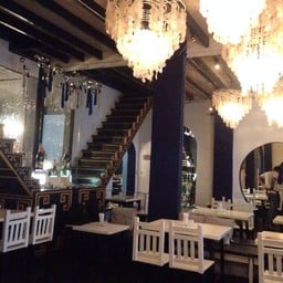 บรรยากาศเริ่ด ไปตั้งแต่ร้านเพิ่งเปิดค่ะ