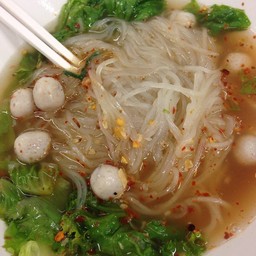 เส้นเล็กลูกชิ้นปลากราย เนื้อลูกชิ้นปลาไม่คาว นิ่ม อร่อยพอดีคะ