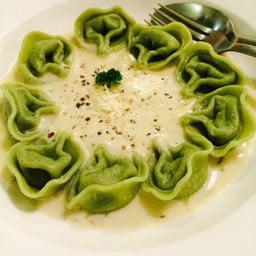 Spinash & Cheese Tortellini