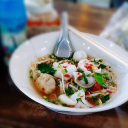 ก๋วยเตี๋ยวทะเลเดือด