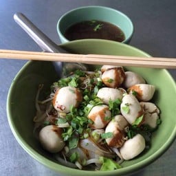 ก๋วยเตี๋ยวหมูแห้ง