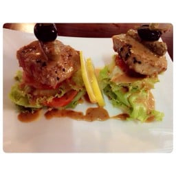 สลัดทูน่า 