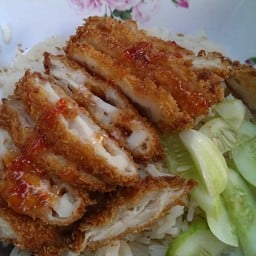 ข้าวมันไก่ ป้าเพชร (เจ้าเก่า)
