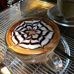 คาปูชิโน่ ร้อน หอม อร่อยค่ะ