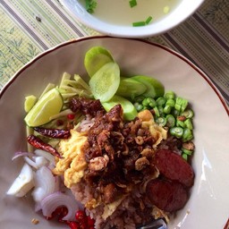 ข้าวคลุกกะปิ