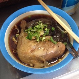 ก๋วยเตี๋ยวหมูเฮียอ้อย ตลาดโพธิ์สุวรรณ
