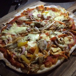 Buffalo Wings & Crust's Classic
