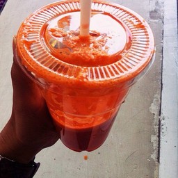 น้ำแครอท แยกกากใหม่ๆ อร่อย สดๆ ชอบมาก