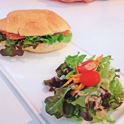 Smoke salmon Sandwich 👍😋