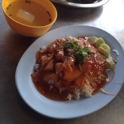 เหนี่ยว ข้าวหมูแดง-ข้าวขาหมู  (บ้านสวนซอย2)