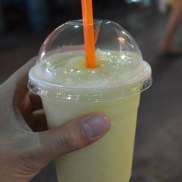 OASIS ตลาดนัดสุวรรณภูมิ