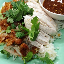 ข้าวมันไก่ผสม ทอด ต้ม 40 บาท