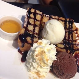 นมหวาน ซอยรังสิตภิรมย์ ม.กรุงเทพ(รังสิต)