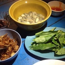 ซีฟู้ดริมหาดหินงาม