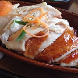 ไก่ย่างมาพอดีๆหอมซอสมาก