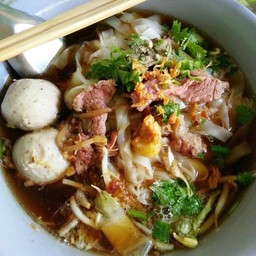 ก๋วยเตี๋ยว-ข้าวซอยป้ามัย