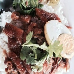 ข้าวขาหมูป้าเพลิน