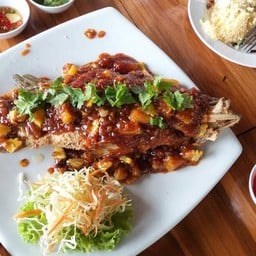 ปลากระพงราดพริก