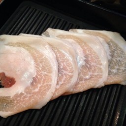 เนื้อส่วนท้อง