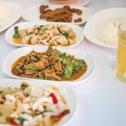 อาหารน่ากินสะอาดบริการดีครับ