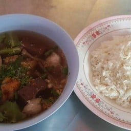 เฮี้ยงต้มเลือดหมู