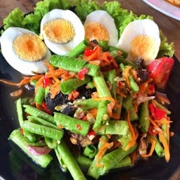ครัวลุงแฉ่วส้มตำป้าดวง